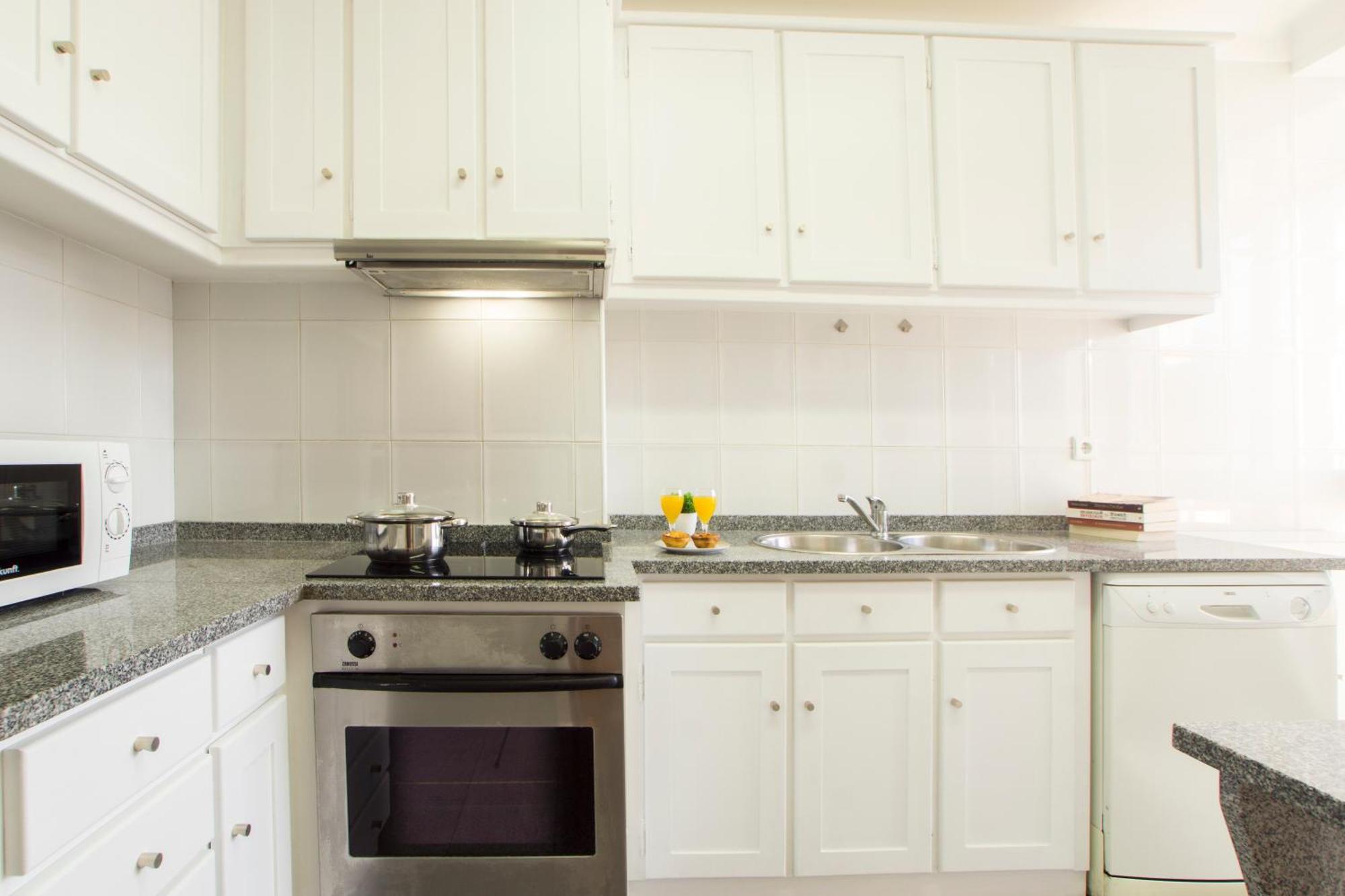 Sunny 4 Bedroom Apartment - With View Coimbra Kültér fotó