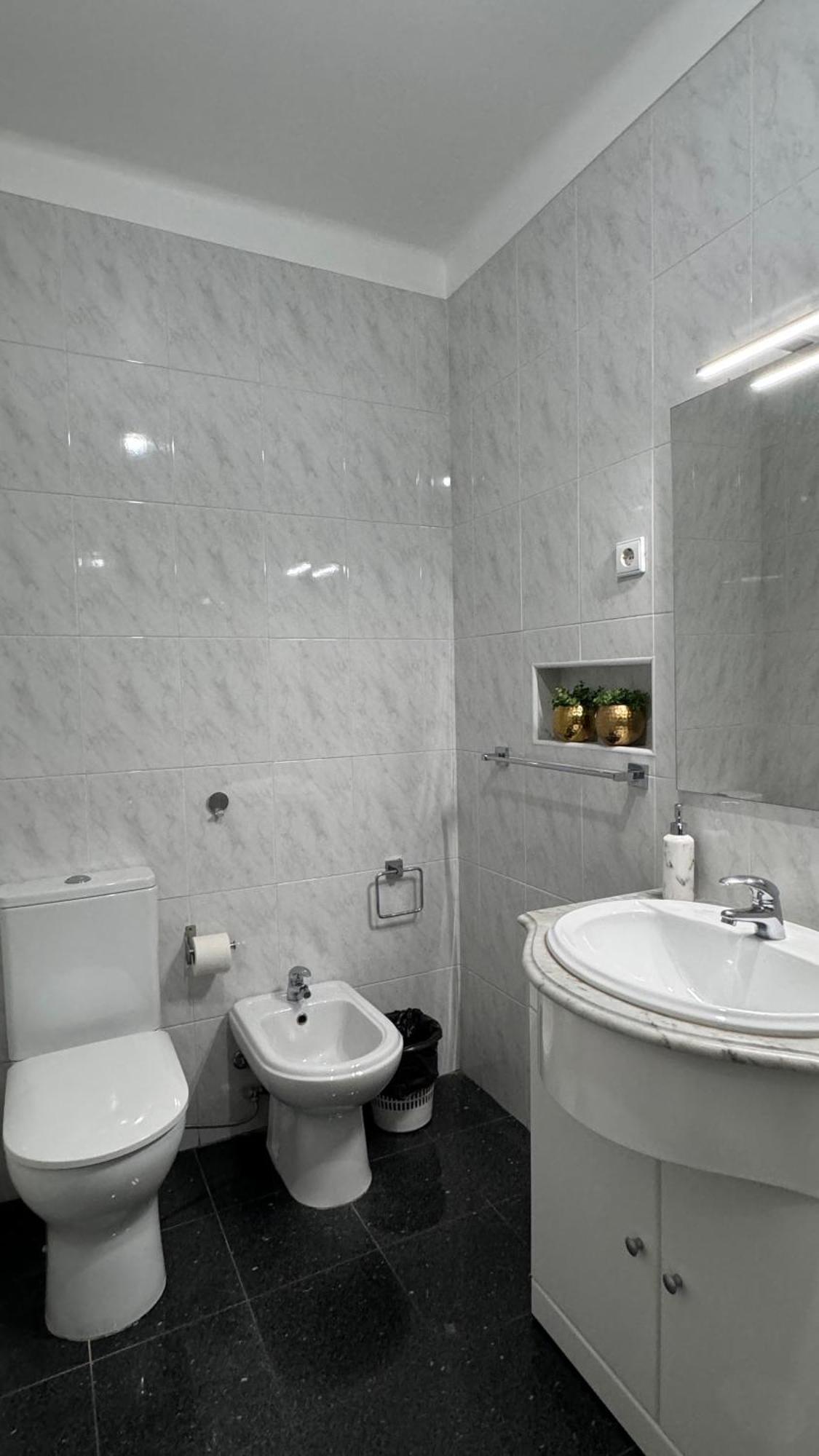 Sunny 4 Bedroom Apartment - With View Coimbra Kültér fotó