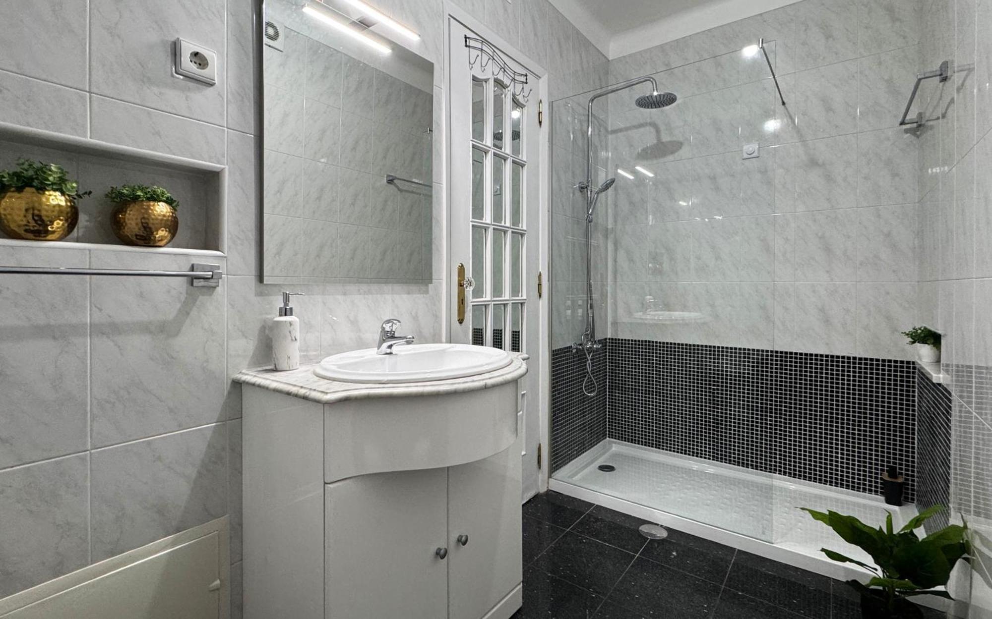 Sunny 4 Bedroom Apartment - With View Coimbra Kültér fotó